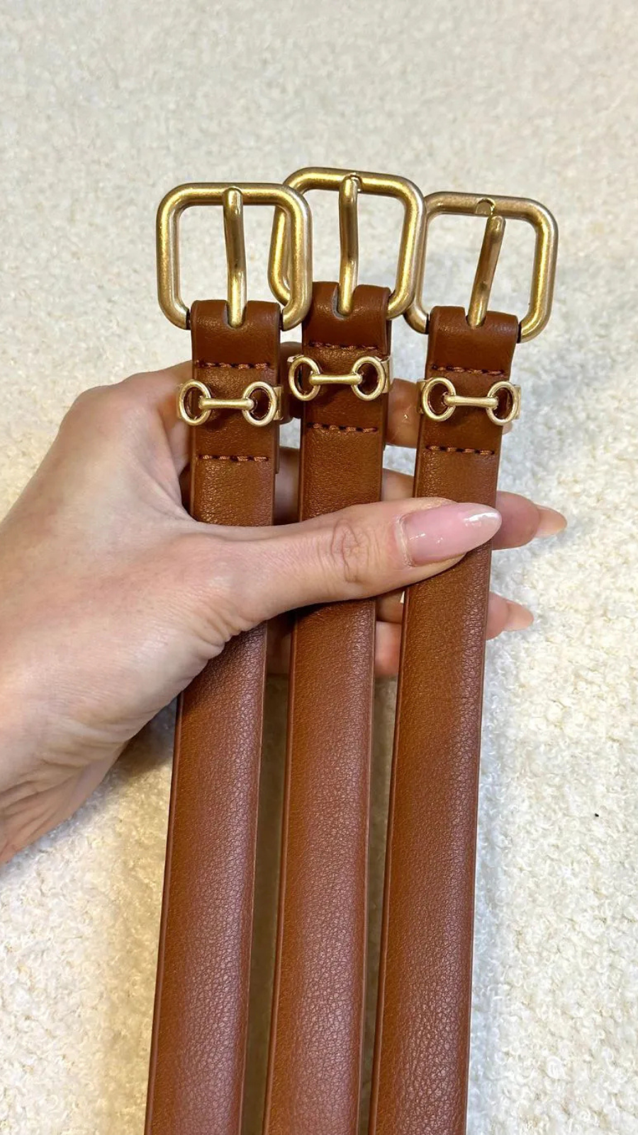 CINTO FINO FIVELA DOURADA MARROM - Bella Aurora