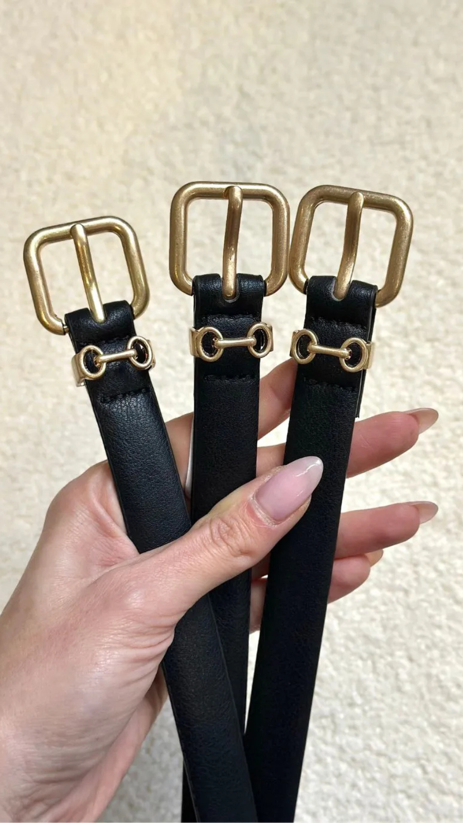 CINTO FINO FIVELA DOURADA - Bella Aurora